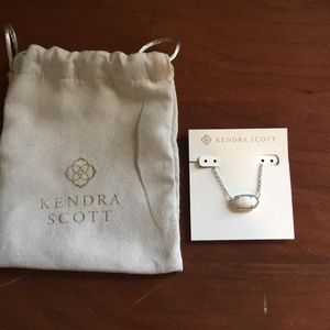 Kendra Scott necklace